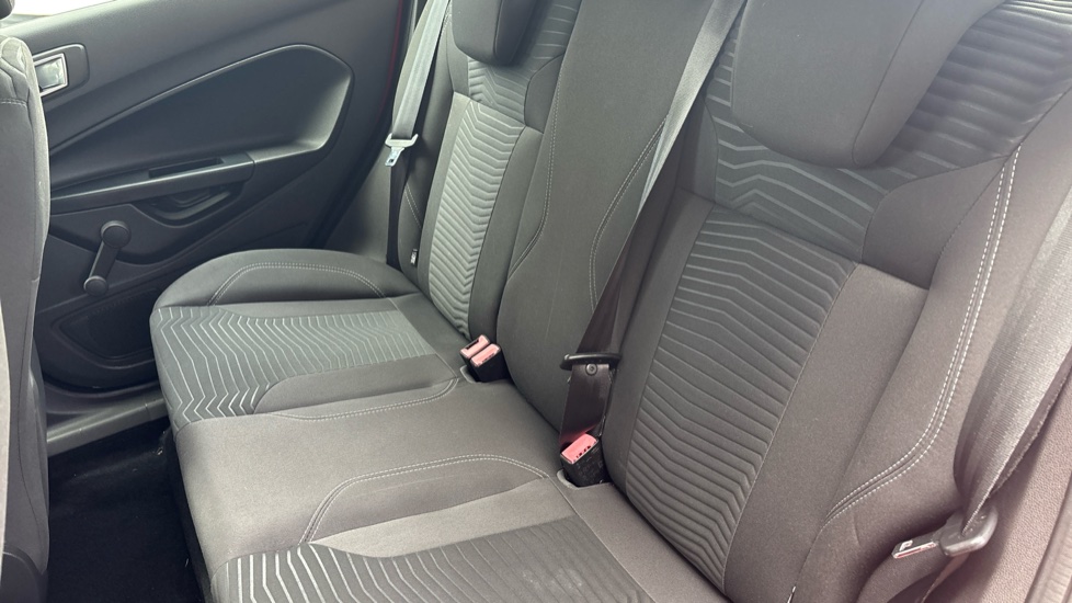 Ford Fiesta 1.5 TDCi Zetec 5dr Diesel Hatchback - Image 16