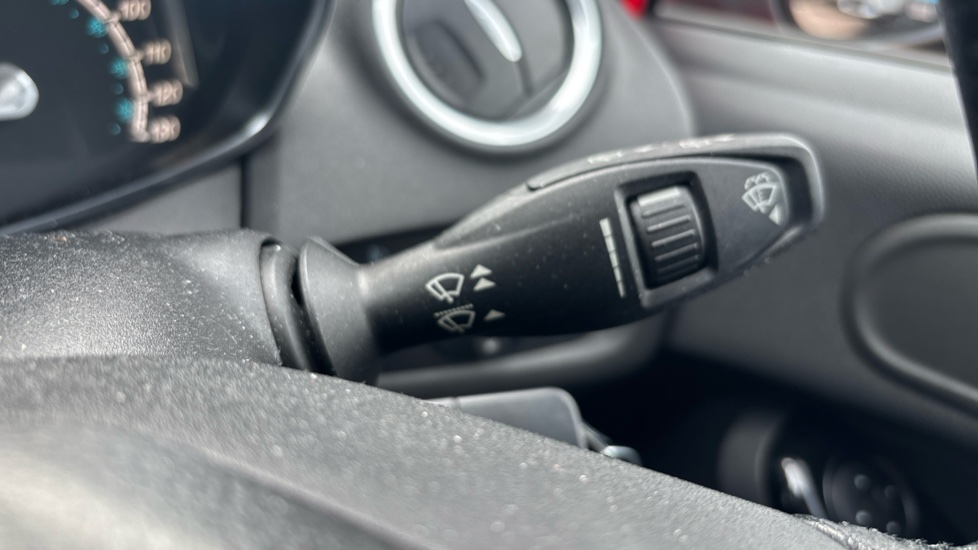 Ford Fiesta 1.5 TDCi Zetec 5dr Diesel Hatchback - Image 30