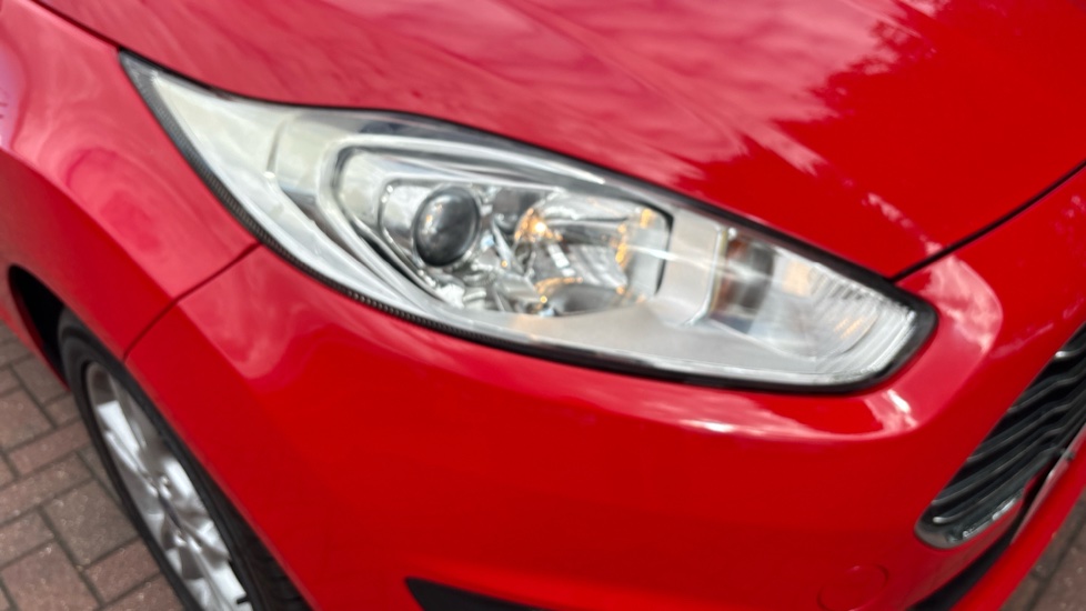 Ford Fiesta 1.5 TDCi Zetec 5dr Diesel Hatchback - Image 34