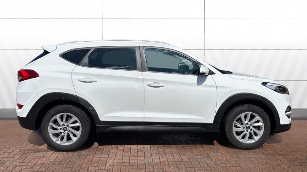 Hyundai TUCSON 1.6 GDi Blue Drive SE Nav 5dr 2WD Petrol Estate - Image 5