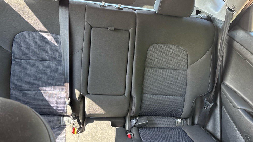Hyundai TUCSON 1.6 GDi Blue Drive SE Nav 5dr 2WD Petrol Estate - Image 15