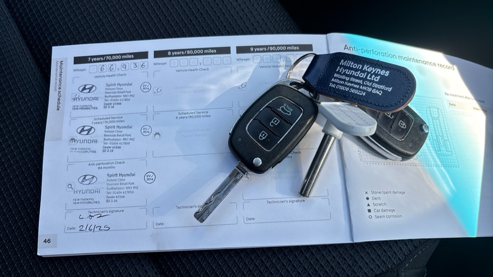 Hyundai TUCSON 1.6 GDi Blue Drive SE Nav 5dr 2WD Petrol Estate - Image 19