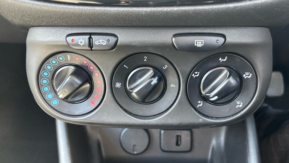 Vauxhall Corsa 1.4 ecoFLEX Energy 5dr [AC] Petrol Hatchback - Image 27