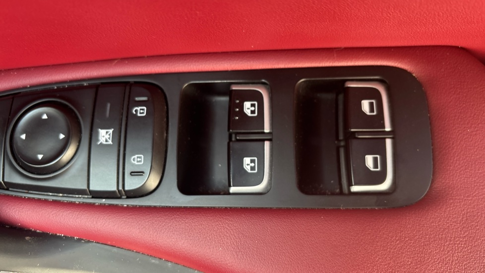 Kia Stinger 2.2 CRDi GT-Line S 5dr Auto Diesel Hatchback - Image 38