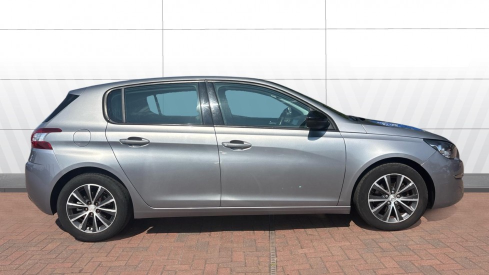 Peugeot 308 1.2 PureTech 130 Sportium 5dr Petrol Hatchback - Image 5