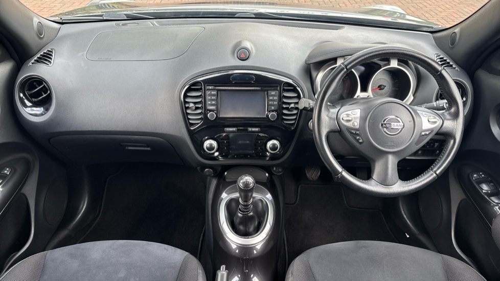 Nissan Juke 1.2 DiG-T N-Connecta 5dr Petrol Hatchback - Image 10
