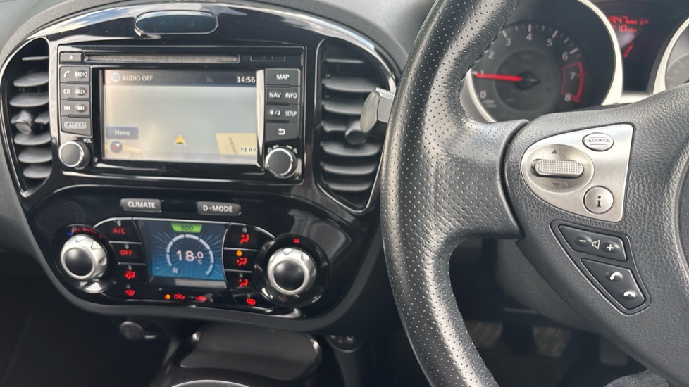Nissan Juke 1.2 DiG-T N-Connecta 5dr Petrol Hatchback - Image 14