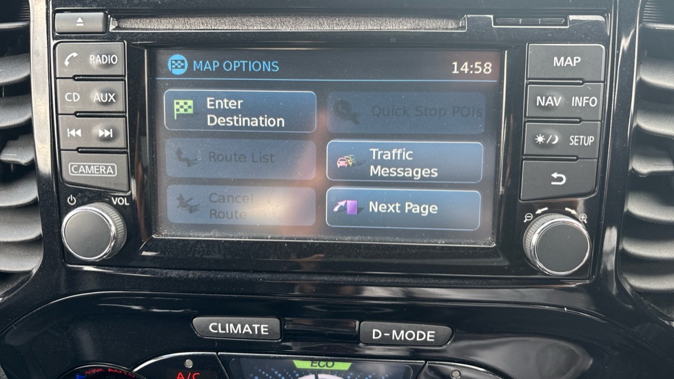 Nissan Juke 1.2 DiG-T N-Connecta 5dr Petrol Hatchback - Image 23