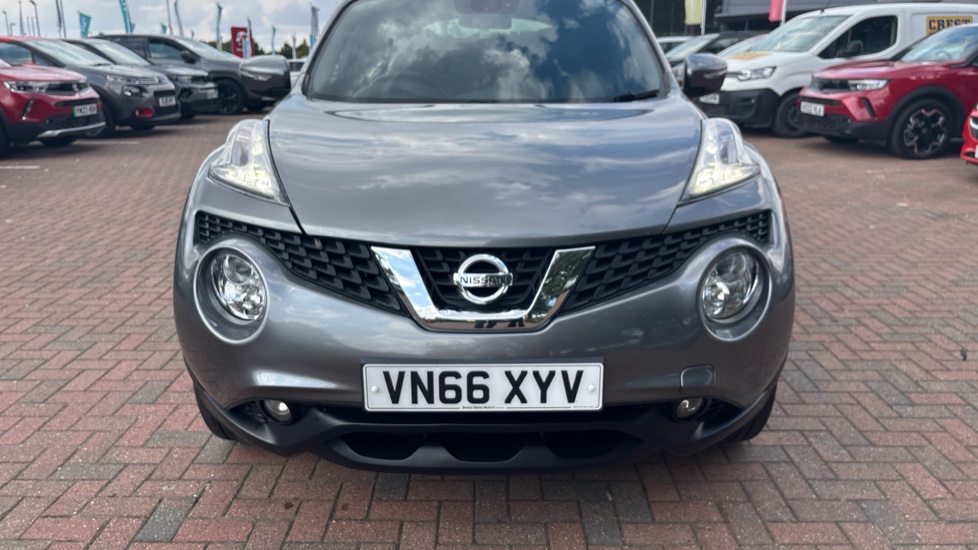 Nissan Juke 1.2 DiG-T N-Connecta 5dr Petrol Hatchback - Image 35