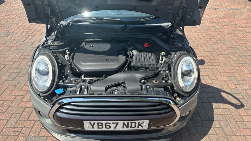 MINI Hatchback 1.5 Cooper D 5dr Diesel Hatchback - Image 8
