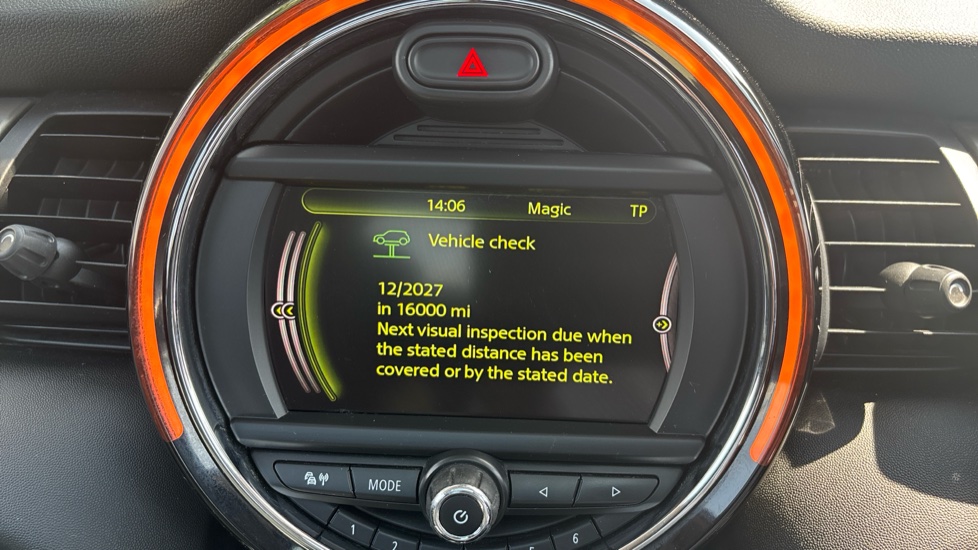 MINI Hatchback 1.5 Cooper D 5dr Diesel Hatchback - Image 22