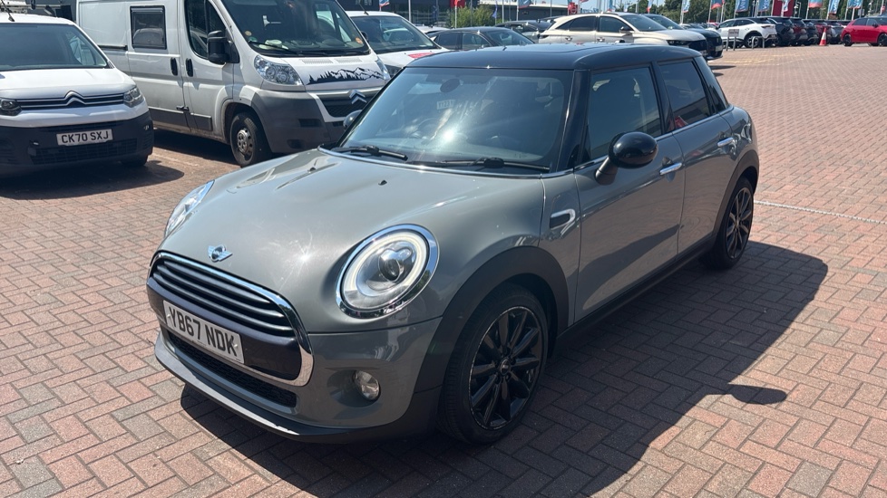 MINI Hatchback 1.5 Cooper D 5dr Diesel Hatchback - Image 41