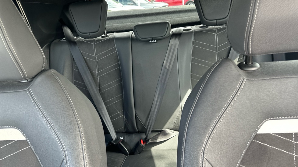 Vauxhall Corsa 100kW Ultimate 50kWh 5dr Auto [11kWCh] Electric Hatchback - Image 15