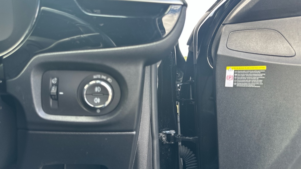 Vauxhall Corsa 100kW Ultimate 50kWh 5dr Auto [11kWCh] Electric Hatchback - Image 29