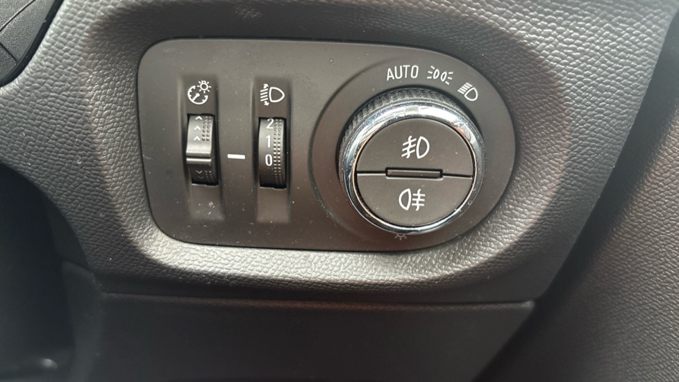 Vauxhall Corsa 1.2 Elite Edition 5dr Petrol Hatchback - Image 35