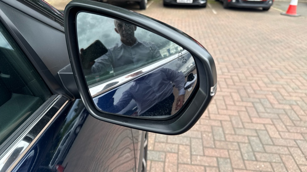 Citroen C5 Aircross 1.5 BlueHDi C-Series Edition 5dr EAT8 Diesel Hatchback - Image 39