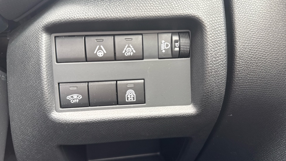Citroen C5 Aircross 1.5 BlueHDi C-Series Edition 5dr EAT8 Diesel Hatchback - Image 41