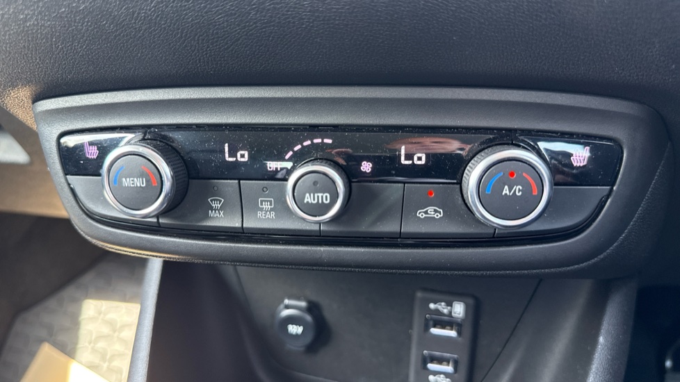 Vauxhall Crossland 1.2 Turbo Ultimate 5dr Petrol Hatchback - Image 37