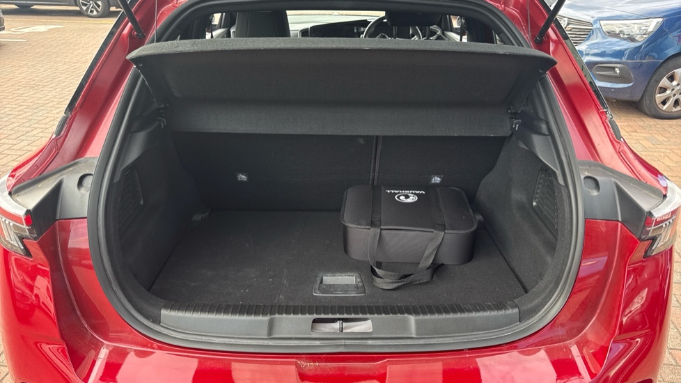 Vauxhall Mokka 100kW Ultimate 50kWh 5dr Auto Electric Hatchback - Image 4