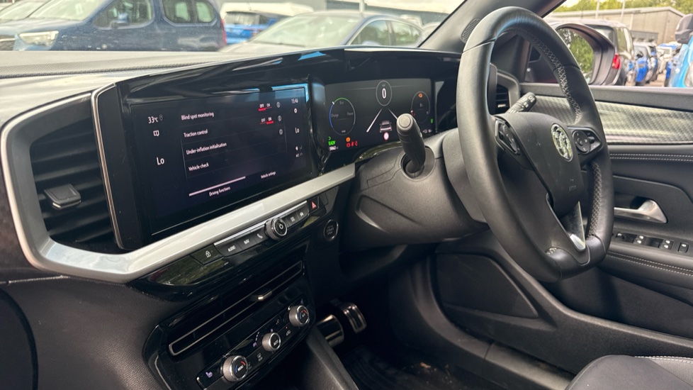 Vauxhall Mokka 100kW Ultimate 50kWh 5dr Auto Electric Hatchback - Image 9