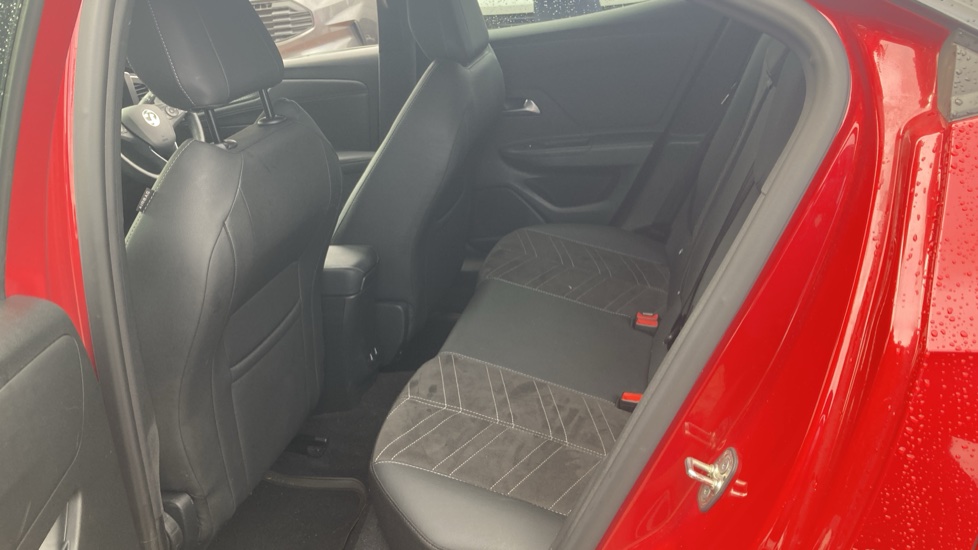 Vauxhall Mokka 100kW Ultimate 50kWh 5dr Auto Electric Hatchback - Image 16