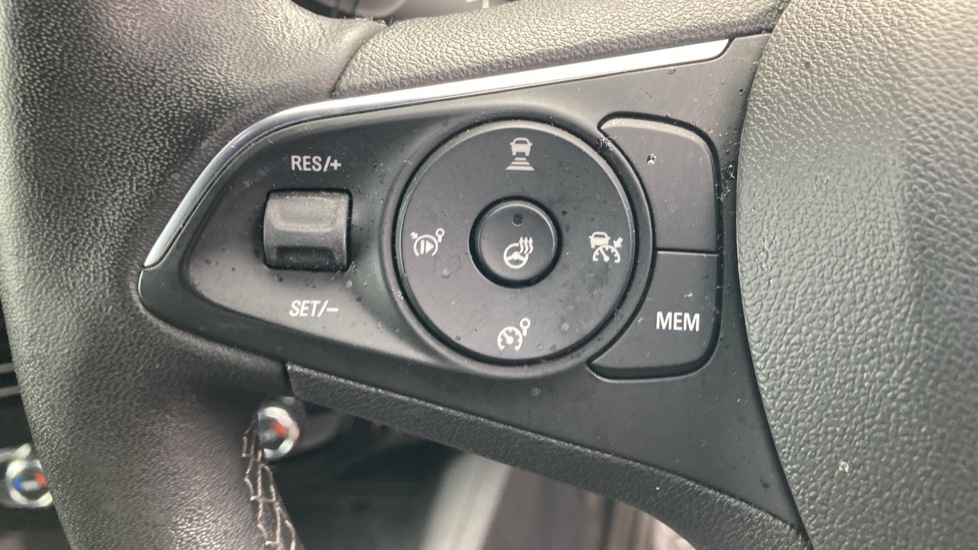 Vauxhall Mokka 100kW Ultimate 50kWh 5dr Auto Electric Hatchback - Image 24