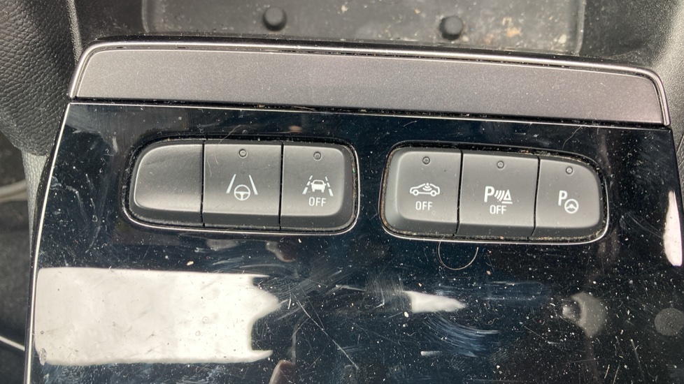 Vauxhall Mokka 100kW Ultimate 50kWh 5dr Auto Electric Hatchback - Image 25