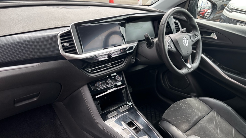 Vauxhall Grandland 1.2 Turbo Ultimate 5dr Auto Petrol Hatchback - Image 9