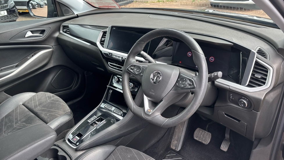Vauxhall Grandland 1.2 Turbo Ultimate 5dr Auto Petrol Hatchback - Image 11