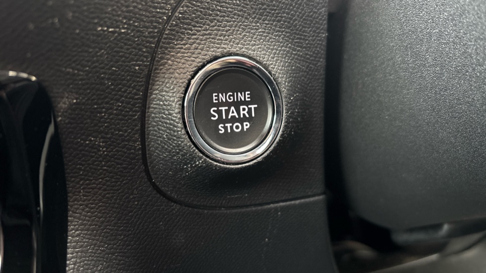 Vauxhall Mokka 100kW Ultimate 50kWh 5dr Auto Electric Hatchback - Image 29
