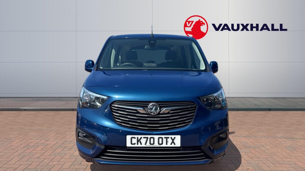 Vauxhall Combo Life 1.2 Turbo Energy 5dr Petrol Estate - Image 3
