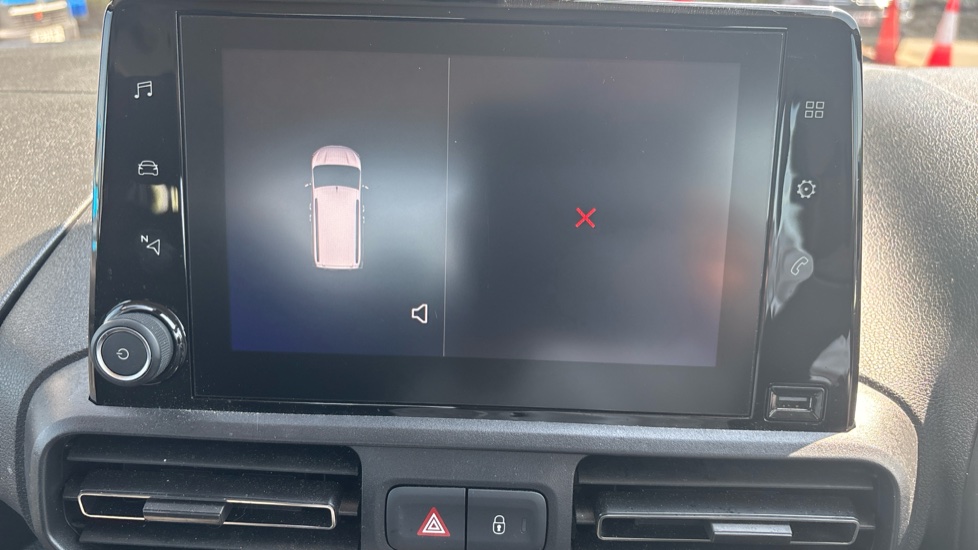 Vauxhall Combo Life 1.2 Turbo Energy 5dr Petrol Estate - Image 21