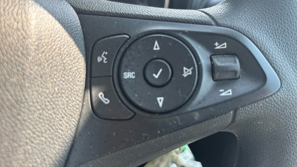 Vauxhall Combo Life 1.2 Turbo Energy 5dr Petrol Estate - Image 31