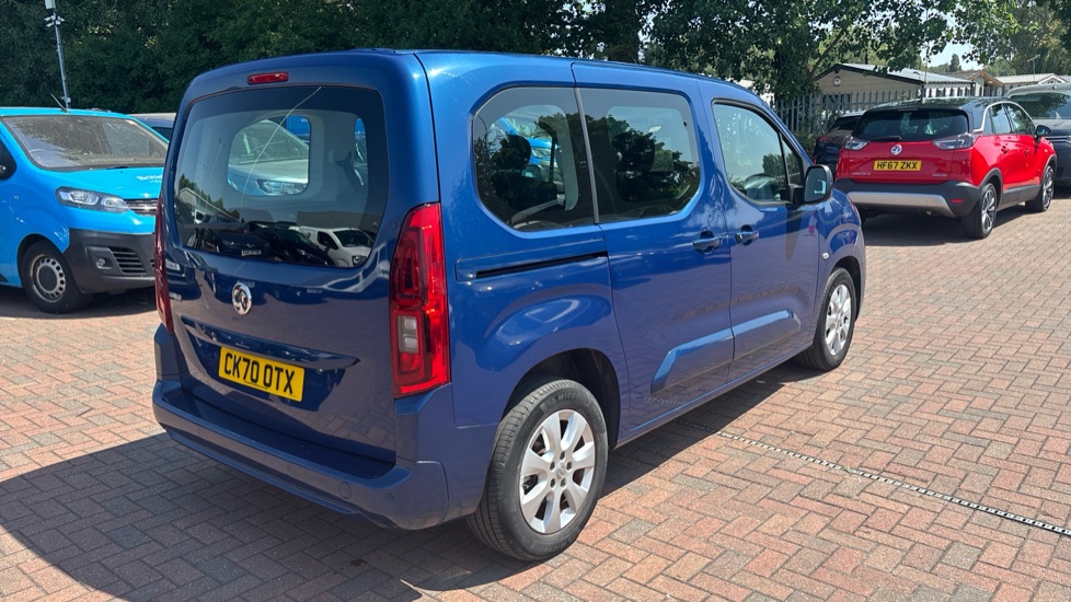 Vauxhall Combo Life 1.2 Turbo Energy 5dr Petrol Estate - Image 42