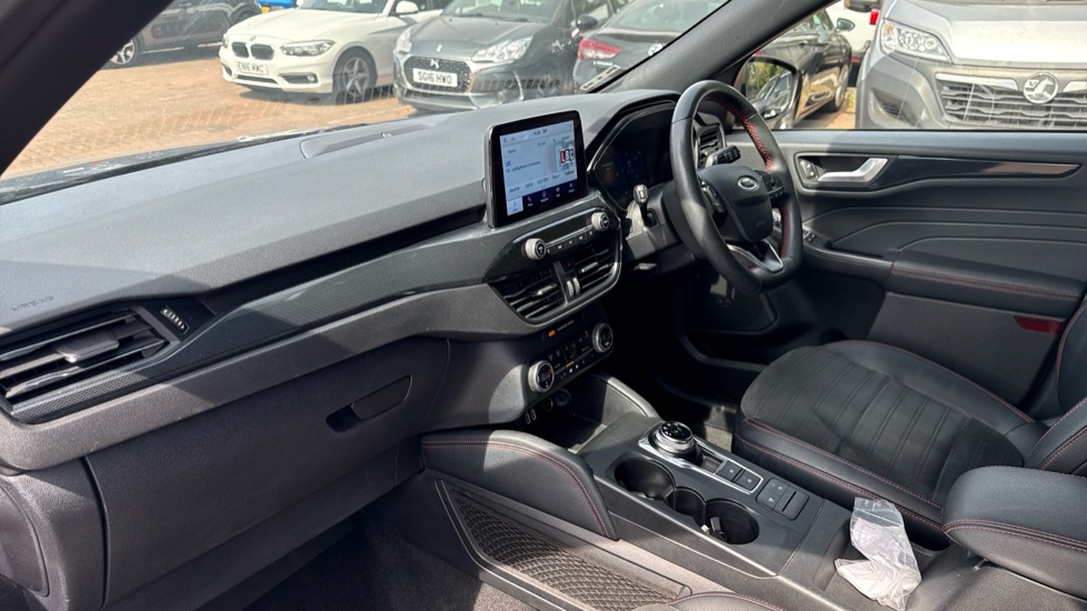 Ford Kuga 2.5 FHEV ST-Line X Edition 5dr CVT Hybrid Estate - Image 9