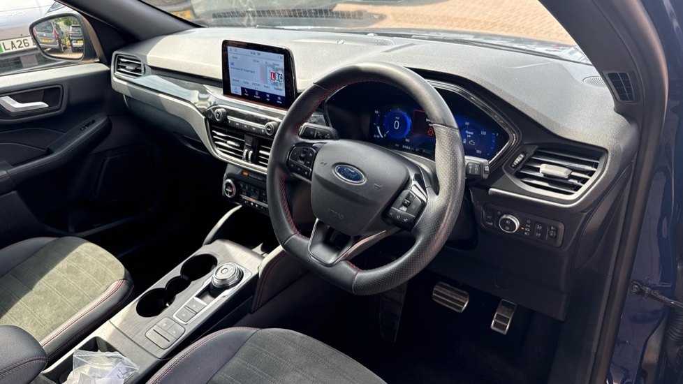 Ford Kuga 2.5 FHEV ST-Line X Edition 5dr CVT Hybrid Estate - Image 11
