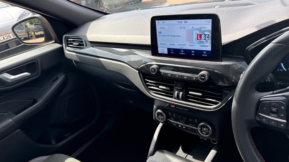 Ford Kuga 2.5 FHEV ST-Line X Edition 5dr CVT Hybrid Estate - Image 14