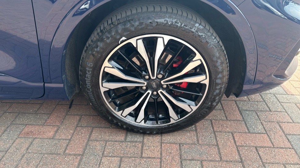 Ford Kuga 2.5 FHEV ST-Line X Edition 5dr CVT Hybrid Estate - Image 29