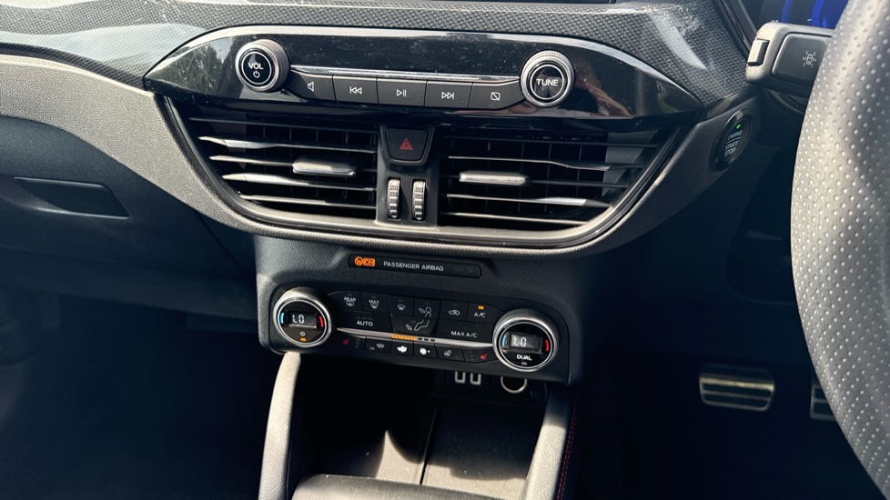 Ford Kuga 2.5 FHEV ST-Line X Edition 5dr CVT Hybrid Estate - Image 31