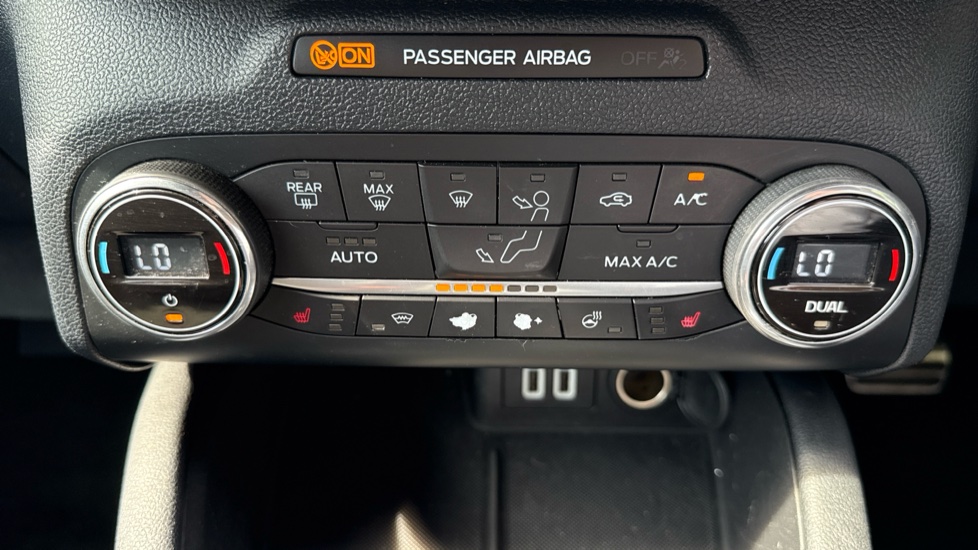 Ford Kuga 2.5 FHEV ST-Line X Edition 5dr CVT Hybrid Estate - Image 32