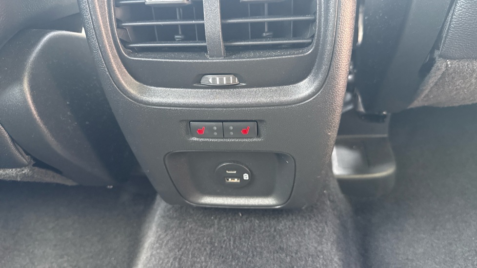 Ford Kuga 2.5 FHEV ST-Line X Edition 5dr CVT Hybrid Estate - Image 40