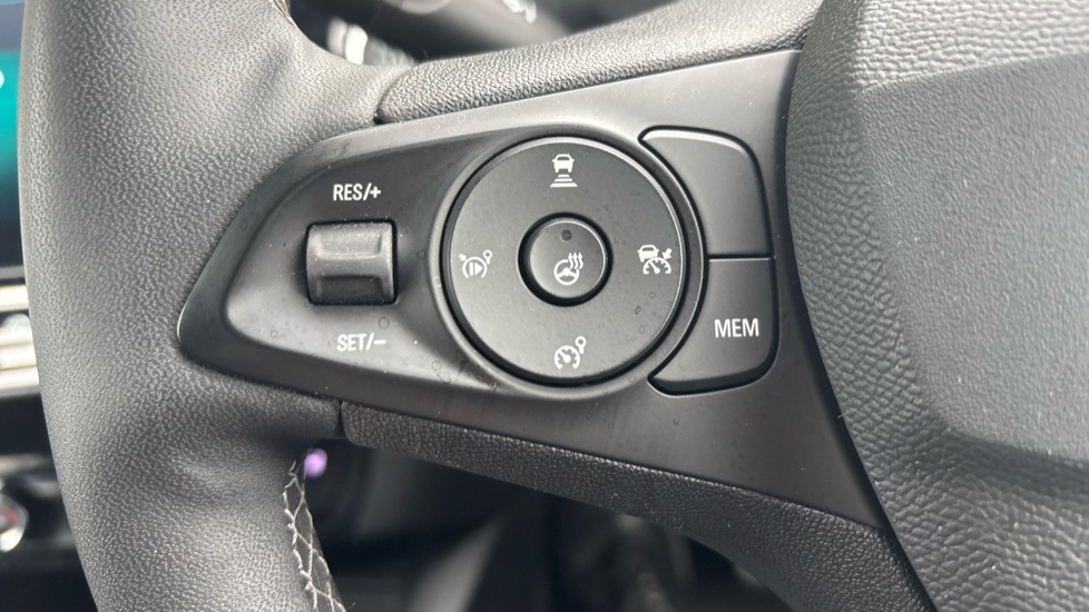 Vauxhall Corsa 100kW Ultimate 50kWh 5dr Auto Electric Hatchback - Image 36