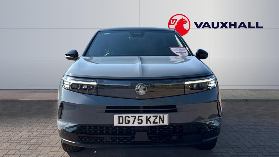 Vauxhall Grandland 1.2 Hybrid [136] Ultimate 5dr e-DCT6 [Pan Roof] Petrol Hatchback - Image 3