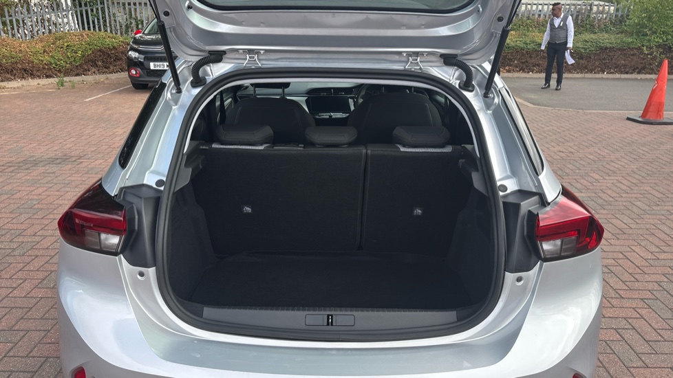 Vauxhall Corsa 1.2 Design 5dr Petrol Hatchback - Image 4