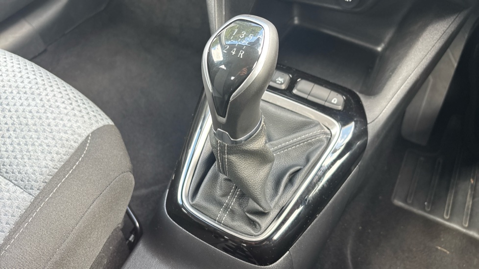 Vauxhall Corsa 1.2 Design 5dr Petrol Hatchback - Image 13