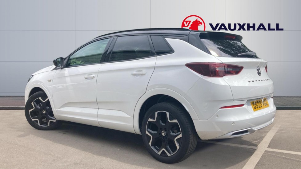 Vauxhall Grandland 1.2 Turbo Ultimate 5dr Petrol Hatchback - Image 2