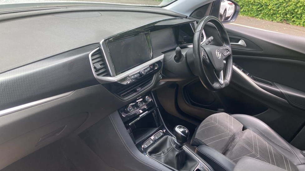 Vauxhall Grandland 1.2 Turbo Ultimate 5dr Petrol Hatchback - Image 9