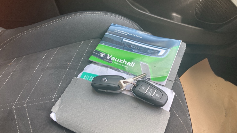 Vauxhall Grandland 1.2 Turbo Ultimate 5dr Petrol Hatchback - Image 19