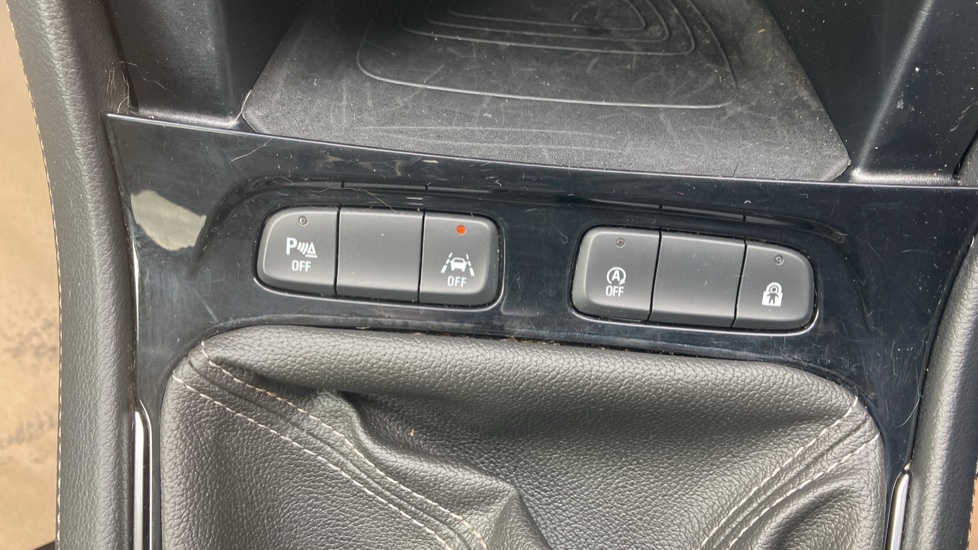 Vauxhall Grandland 1.2 Turbo Ultimate 5dr Petrol Hatchback - Image 27