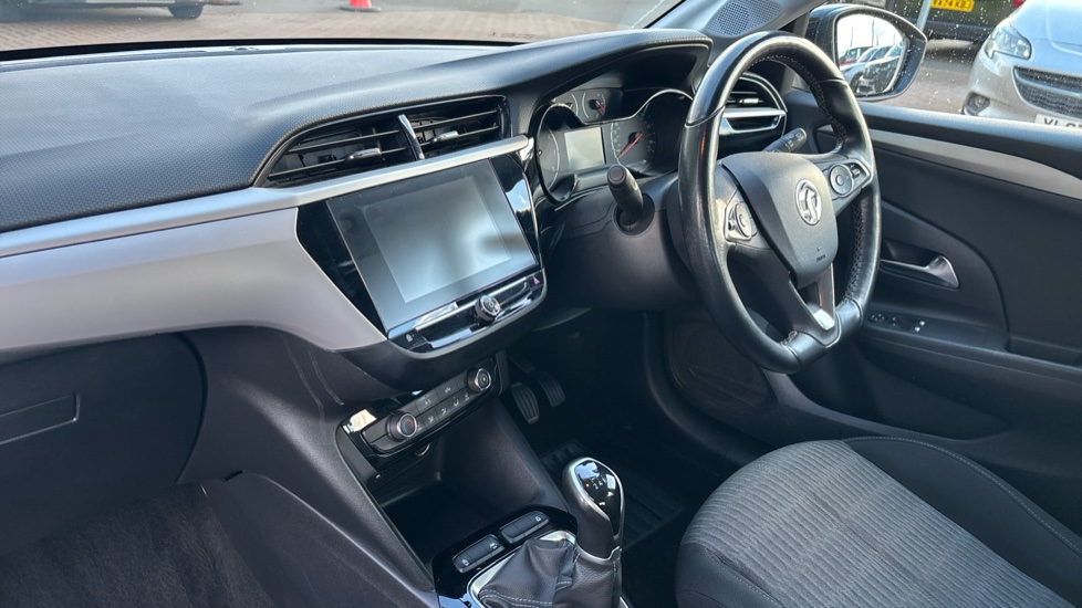 Vauxhall Corsa 1.2 SE 5dr Petrol Hatchback - Image 9